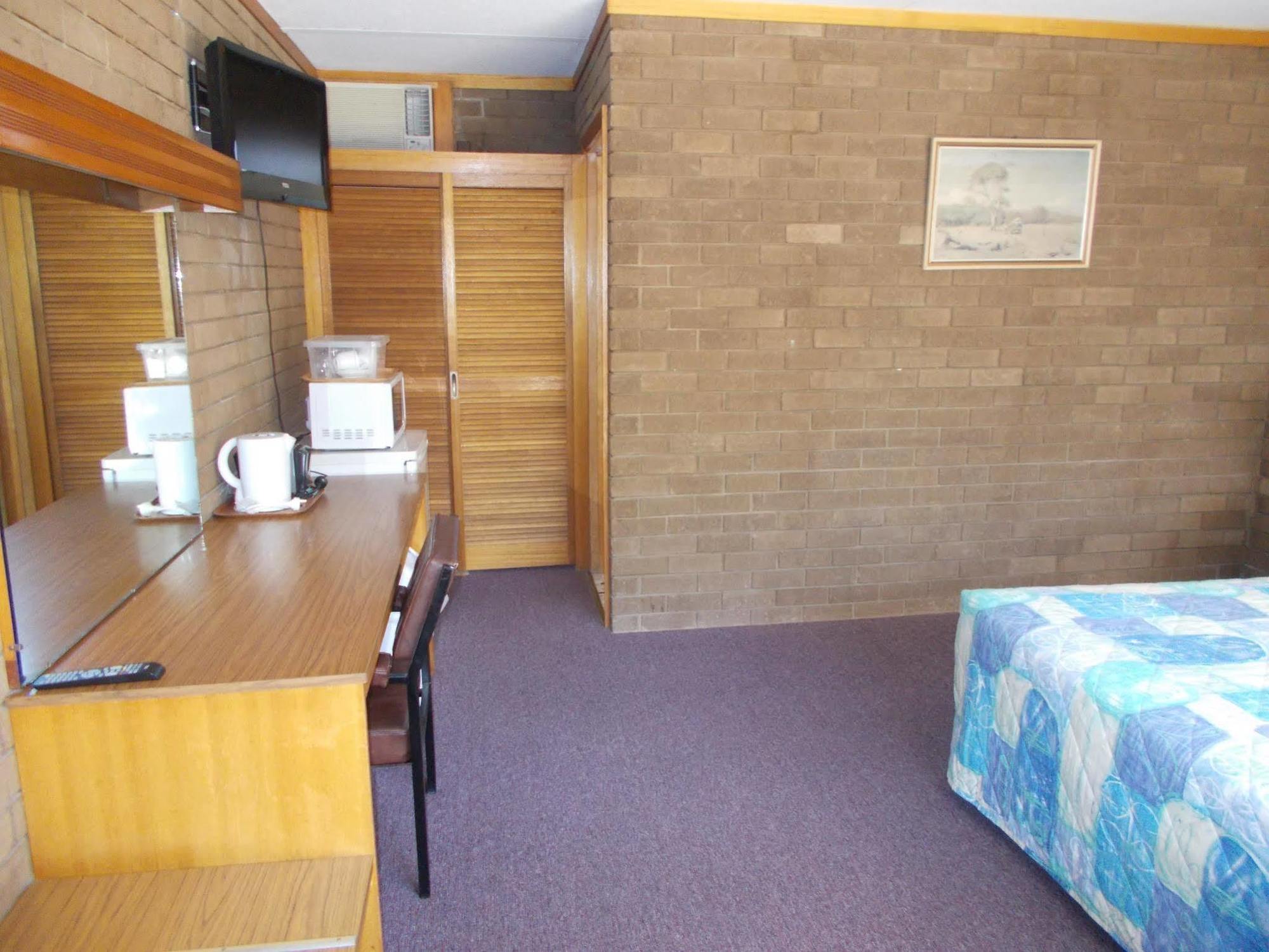 Corowa Gateway Motel Exterior photo