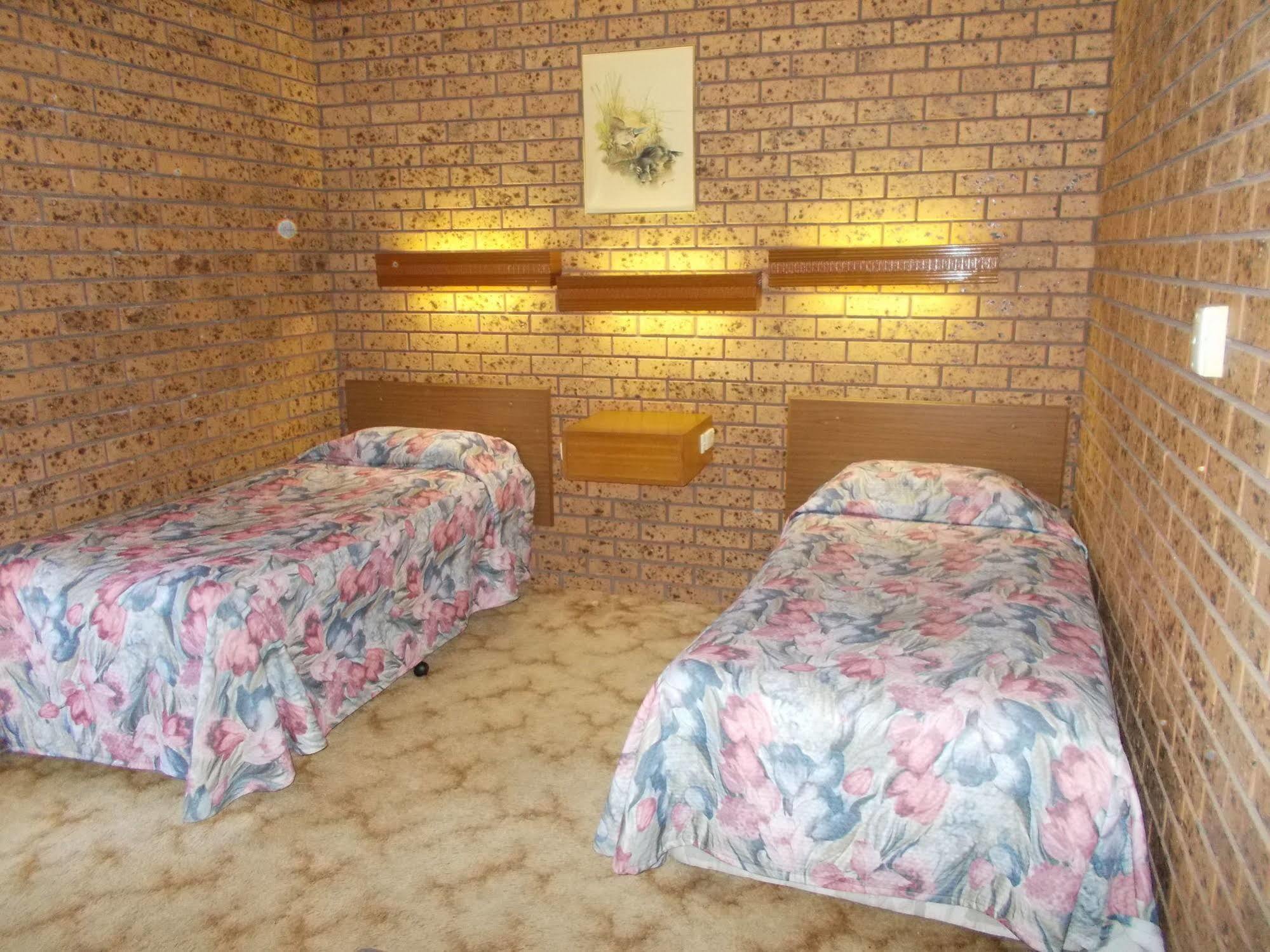 Corowa Gateway Motel Exterior photo